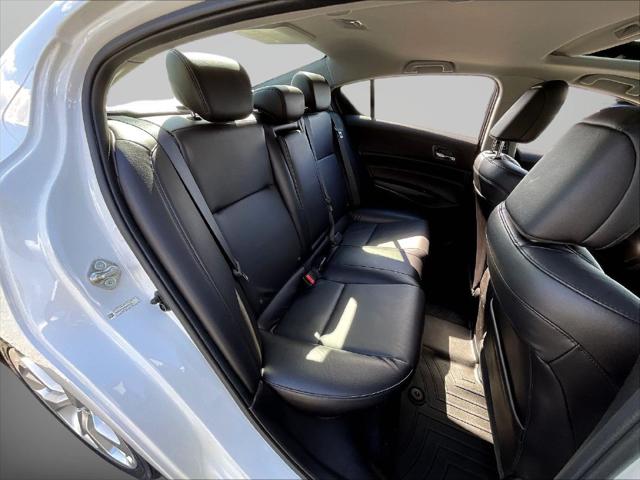 2017 Acura ILX Base