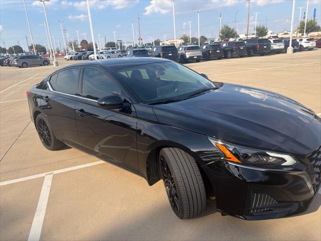 2025 Nissan Altima SR FWD for sale in Lewisille, TX