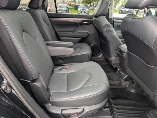 2021 Toyota Highlander Platinum