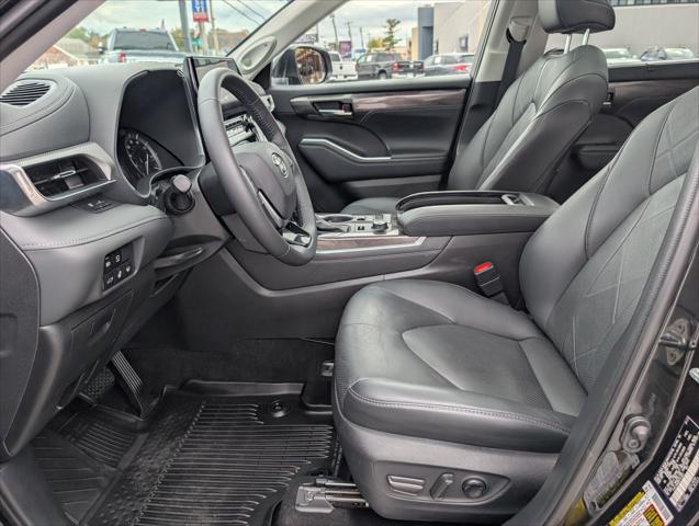 2021 Toyota Highlander Platinum