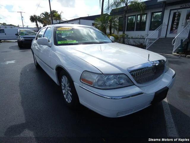 2004 Lincoln Town Car Signature for sale in Naples, FL