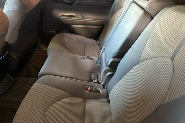 2020 Toyota Highlander Hybrid LE