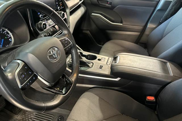 2020 Toyota Highlander Hybrid LE