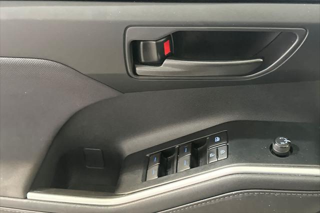 2020 Toyota Highlander Hybrid LE