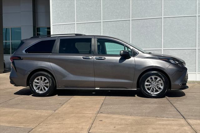 2024 Toyota Sienna XLE