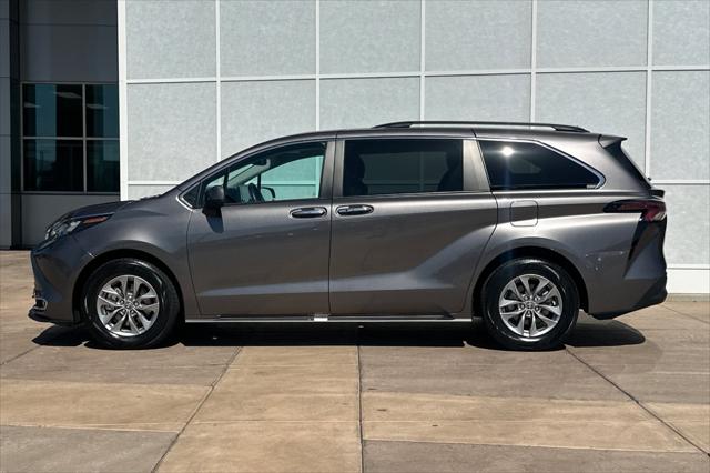 2024 Toyota Sienna XLE