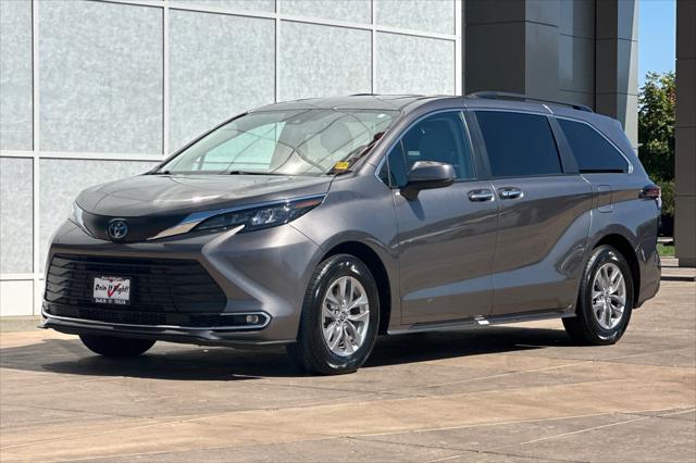 2024 Toyota Sienna XLE