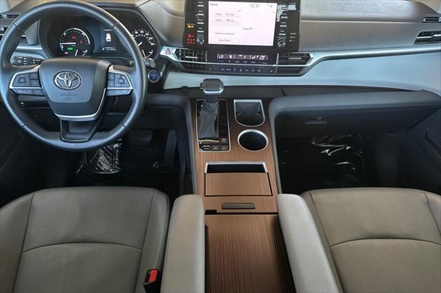 2024 Toyota Sienna XLE