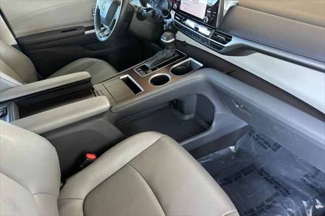 2024 Toyota Sienna XLE