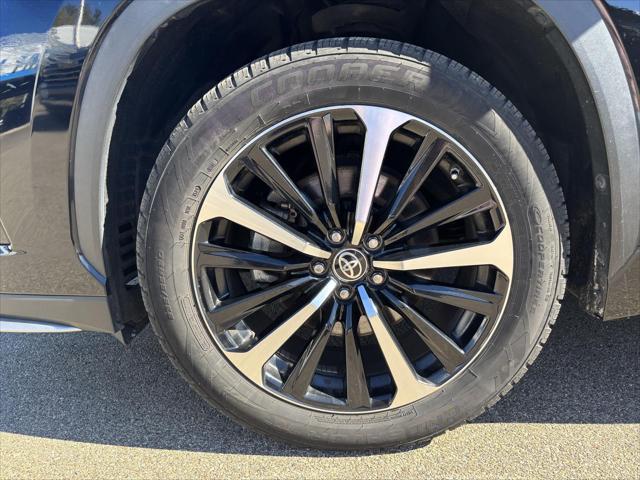 Used 2021 Toyota Highlander XSE For Sale in Jackson, MI