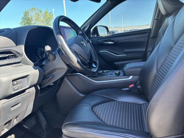 Used 2021 Toyota Highlander XSE For Sale in Jackson, MI