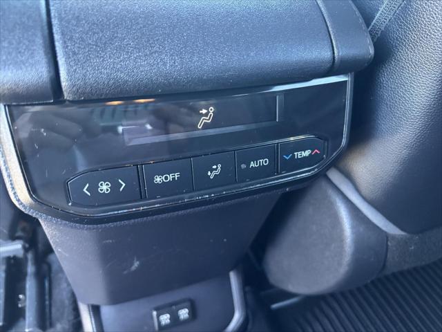 Used 2021 Toyota Highlander XSE For Sale in Jackson, MI