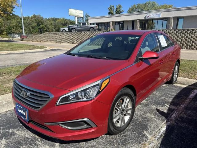 2017 Hyundai Sonata SE for sale in ROCKFORD, IL