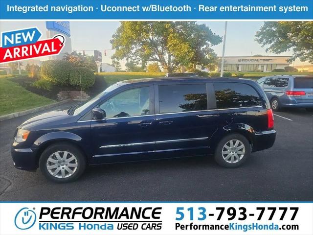 2014 Chrysler Town & Country for sale near Cincinnati, OH