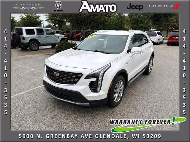 2022 Cadillac XT4 Premium Luxury for sale in Glendale, WI