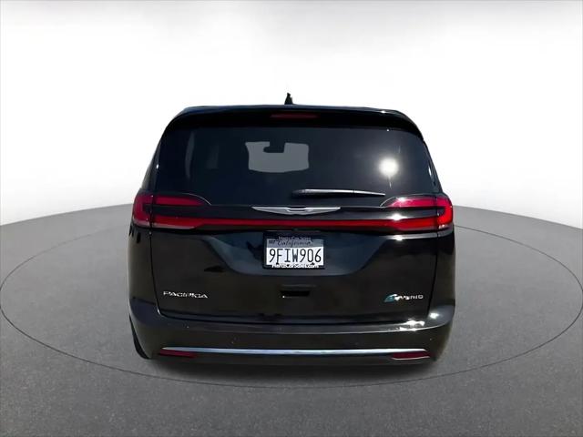 2023 Chrysler Pacifica Hybrid Limited