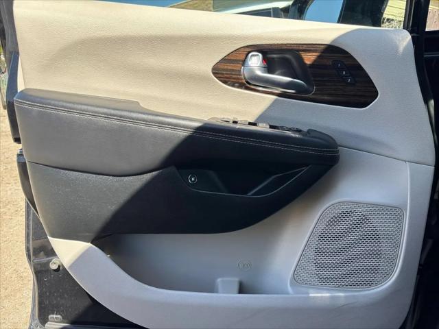 2023 Chrysler Pacifica Hybrid Limited