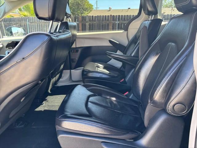 2023 Chrysler Pacifica Hybrid Limited