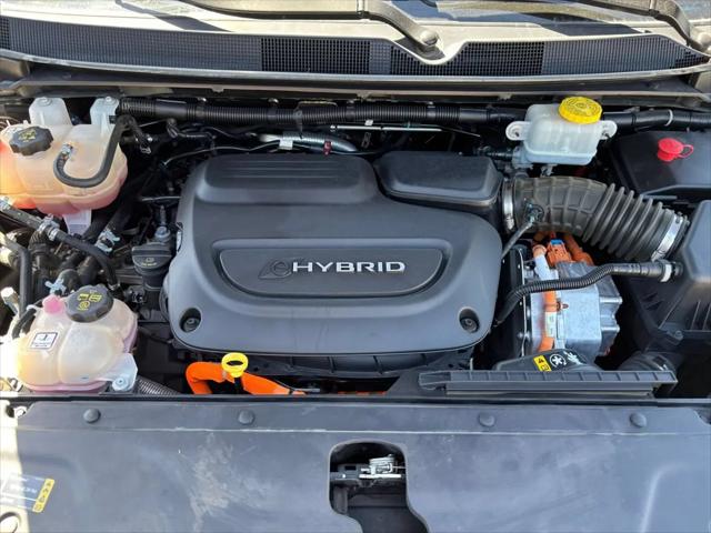 2023 Chrysler Pacifica Hybrid Limited