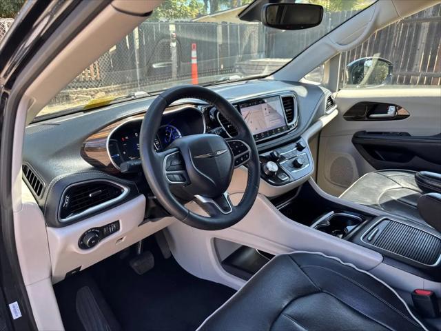 2023 Chrysler Pacifica Hybrid Limited