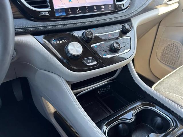 2023 Chrysler Pacifica Hybrid Limited
