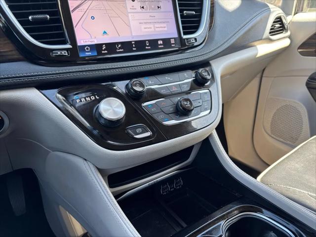 2023 Chrysler Pacifica Hybrid Limited