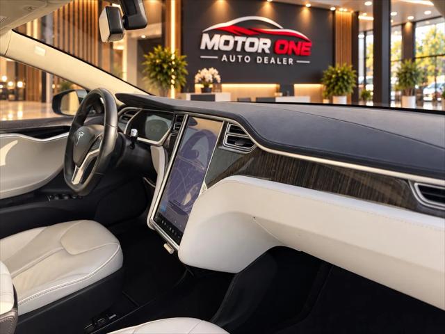 2013 Tesla Model S Performance