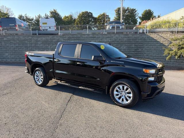 2021 Chevrolet Silverado 1500 4WD Crew Cab Short Bed Custom 2021 Chevrolet Silverado 1500 4WD Crew Cab Short Bed Custom