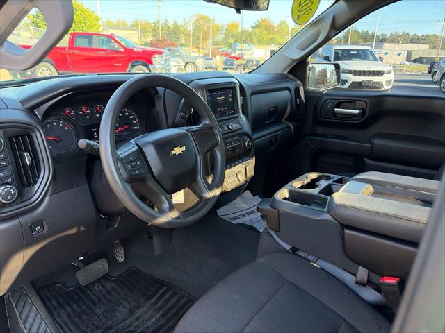2021 Chevrolet Silverado 1500 4WD Crew Cab Short Bed Custom 2021 Chevrolet Silverado 1500 4WD Crew Cab Short Bed Custom