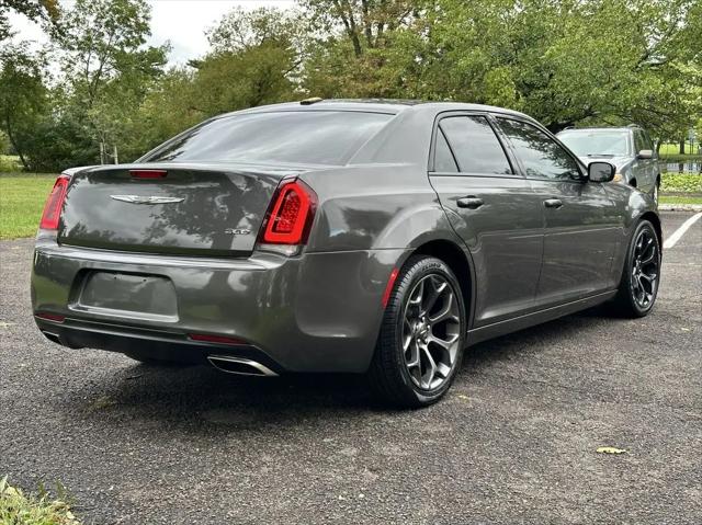 2019 Chrysler 300 Touring