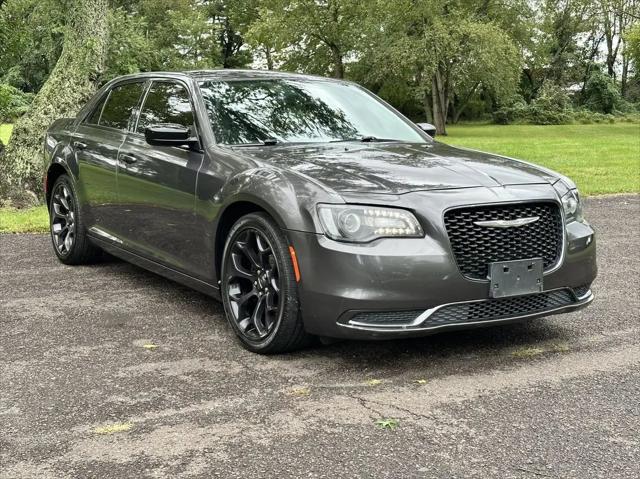 2019 Chrysler 300 Touring