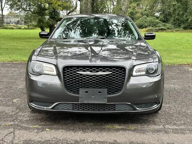 2019 Chrysler 300 Touring