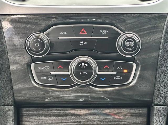 2019 Chrysler 300 Touring