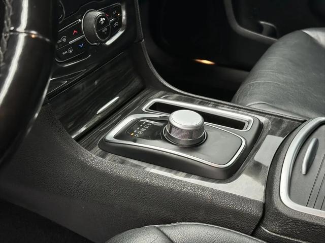 2019 Chrysler 300 Touring