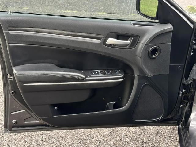 2019 Chrysler 300 Touring