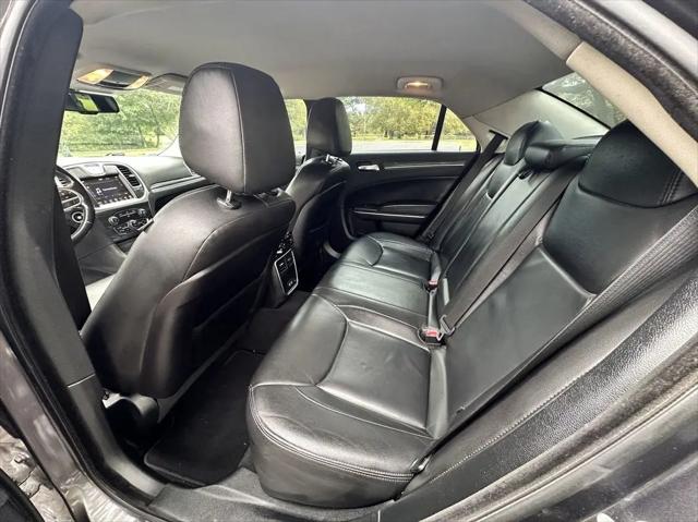 2019 Chrysler 300 Touring