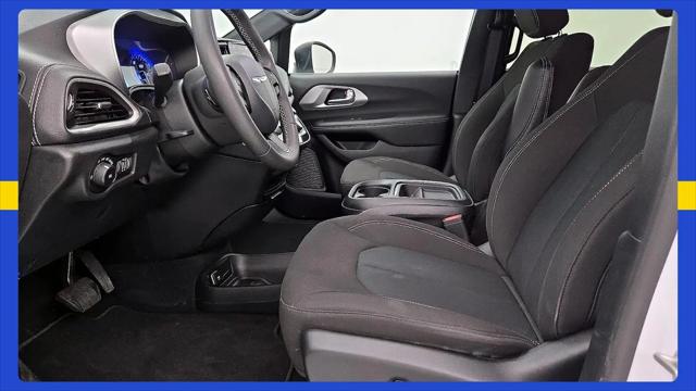2023 Chrysler Pacifica Touring