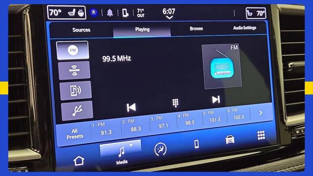 2023 Chrysler Pacifica Touring