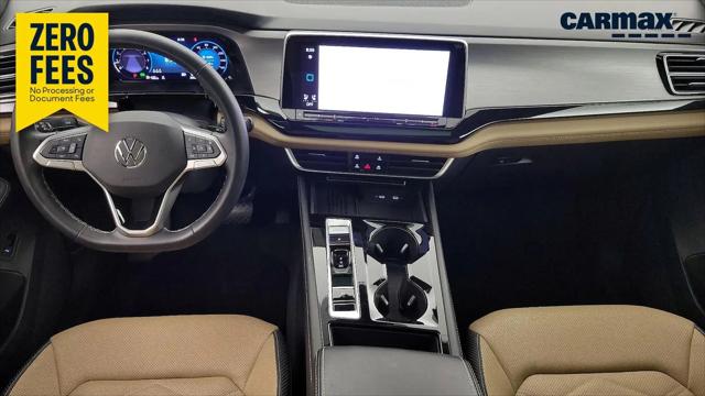 2025 Volkswagen Atlas Cross Sport 2.0T SE w/Technology for sale in Brooklyn Park, MN