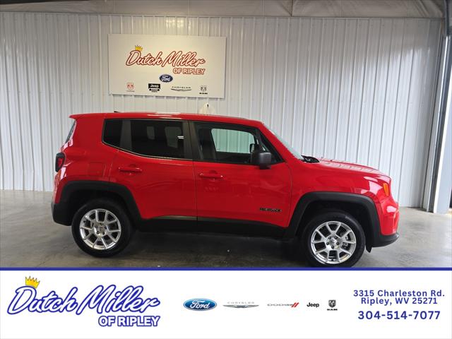 2023 Jeep Renegade Latitude 4x4 2023 Jeep Renegade Latitude 4x4
