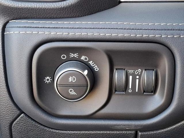 2022 Ram 1500 Limited Crew Cab 4x4 57 Box