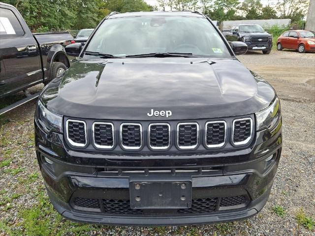 2025 Jeep Compass Latitude 4x4 2025 Jeep Compass Latitude 4x4