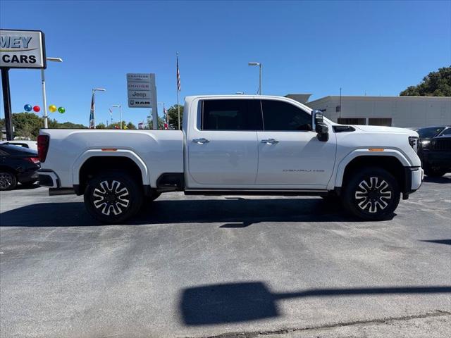 2024 GMC Sierra 2500HD 4WD Crew Cab Standard Bed Denali Ultimate 2024 GMC Sierra 2500HD 4WD Crew Cab Standard Bed Denali Ultimate