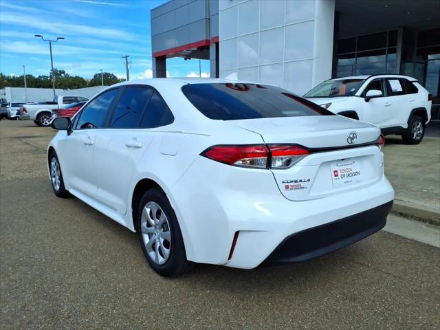 2025 Toyota Corolla LE
