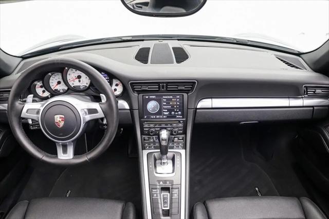 2015 Porsche 911 Carrera