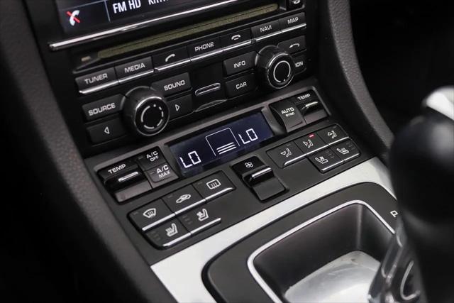2015 Porsche 911 Carrera