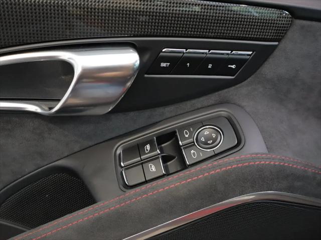 2016 Porsche 911 Carrera 4 GTS