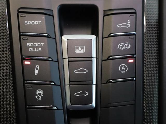 2016 Porsche 911 Carrera 4 GTS