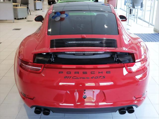 2016 Porsche 911 Carrera 4 GTS