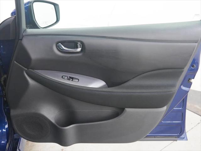 2025 Nissan LEAF S